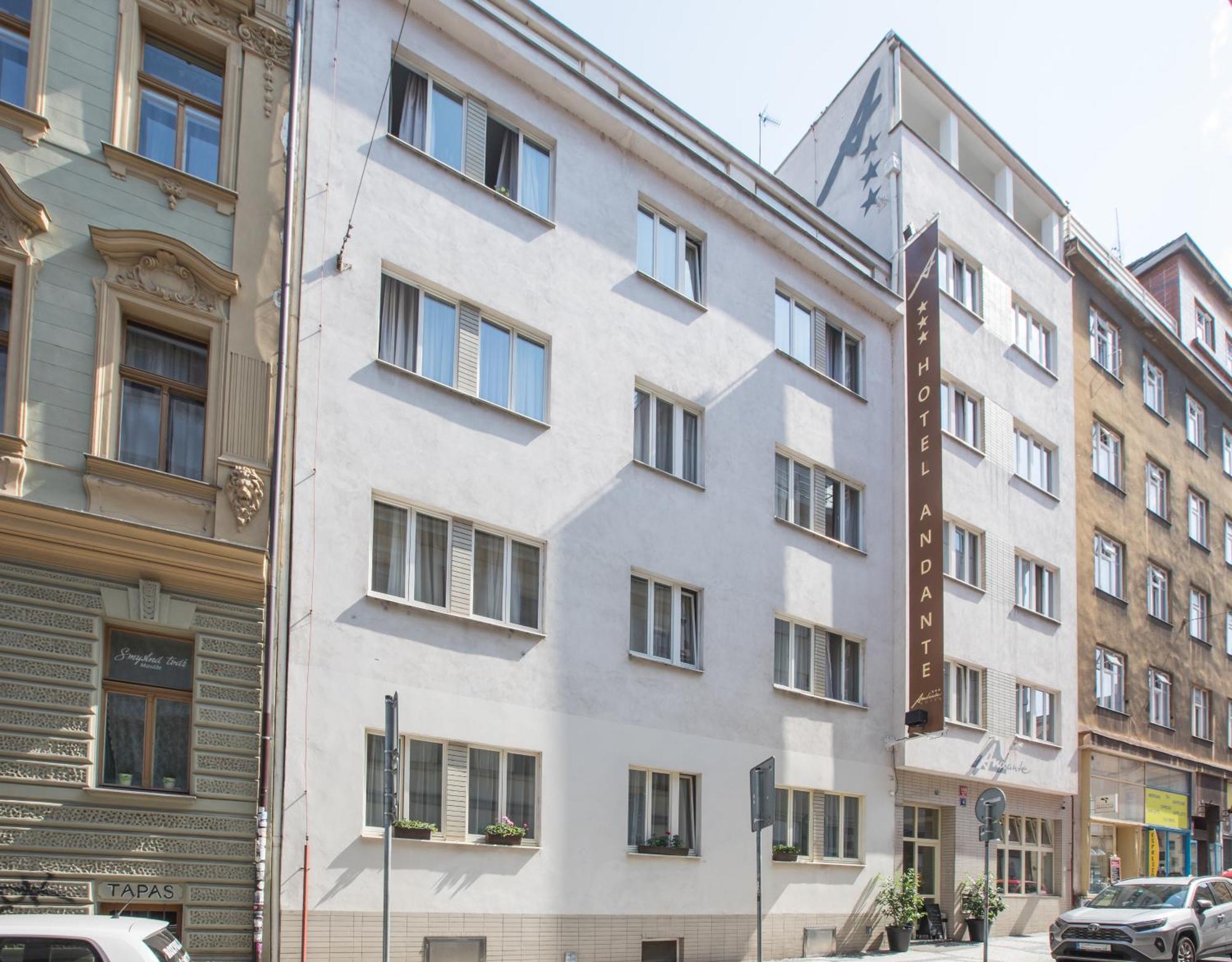 Andante Hotel